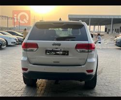 جیپ گراند شیرۆکی